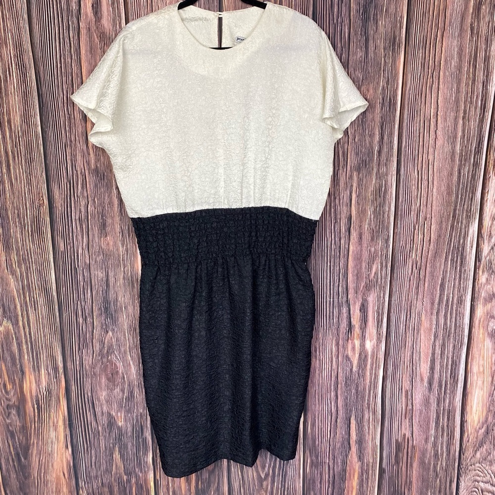 VINTAGE 80's PERCEPTIONS Black & White Crepe Dolman Sleeve Cocktail Party Dress